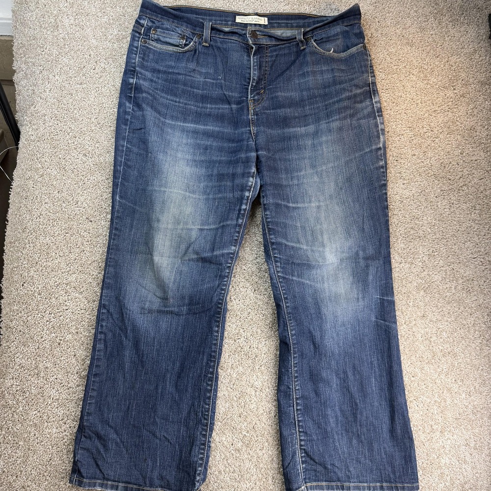 Levi's Perfectly Slimming 512 Bootcut Jeans Womens 16 Med Wash Blue Denim Pants